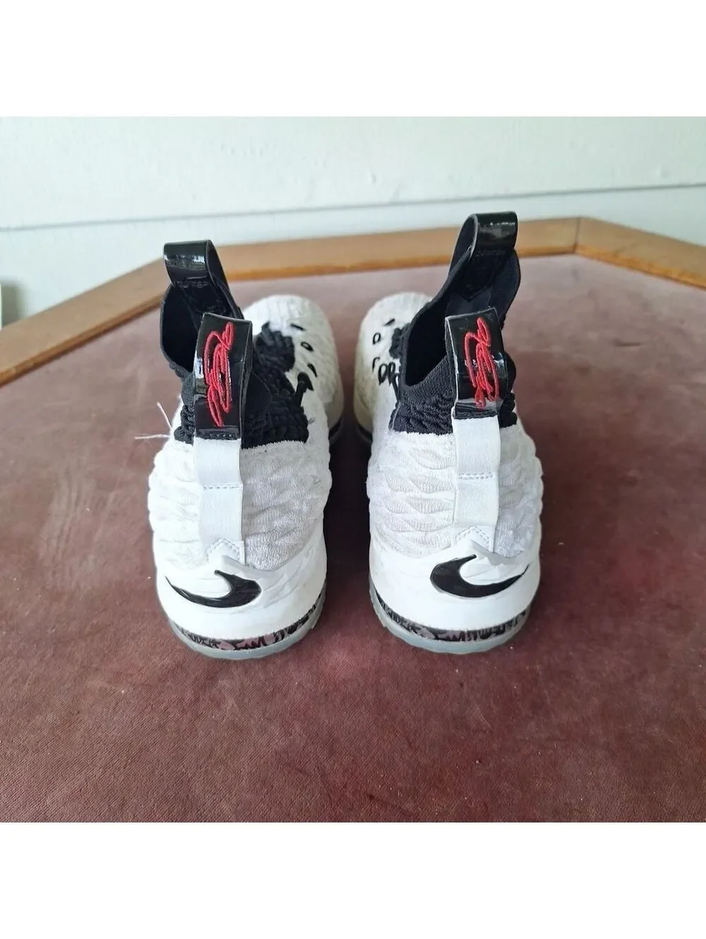Nike Lebron James 15 Graffiti White  Sz 7y 2017